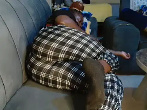 Snapshot of leslysexygirl chatting on February 2025 07:25:02 PM leslysexygirl online show from February 2025 07:25:02 PM