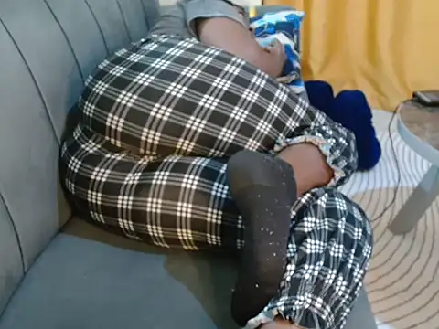 Snapshot of leslysexygirl chatting on September 2025 05:07:02 AM leslysexygirl online show from September 2025 05:07:02 AM