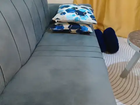 Snapshot of leslysexygirl chatting on September 2025 08:25:01 AM leslysexygirl online show from September 2025 08:25:01 AM