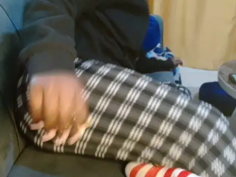 Snapshot of leslysexygirl chatting on October 2025 05:27:01 AM leslysexygirl online show from October 2025 05:27:01 AM