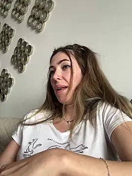 Snapshot of RaquelleDevon chatting on March 2025 11:19:01 AM RaquelleDevon online show from March 2025 11:19:01 AM