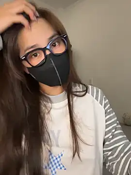 Snapshot of Lilisa_miu chatting on March 2026 04:48:01 PM Lilisa miu online show from March 2026 04:48:01 PM