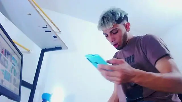 Gregory hard online show from December 2025 07:54:02 PM