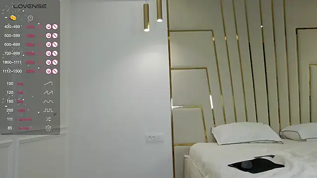 Goodgirlgonabad online show from March 2025 04:40:02 PM