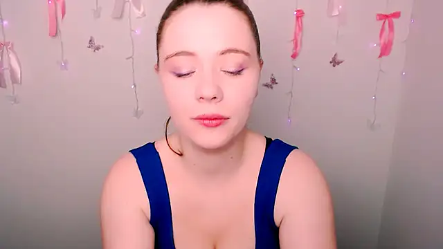 Sun Alexia online show from April 2026 07:53:01 PM