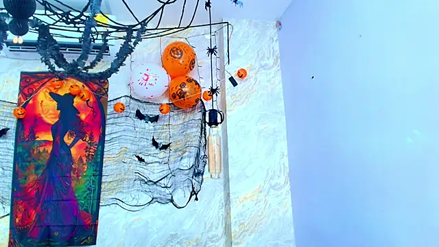 Mia candy 0 online show from October 2025 12:02:02 PM