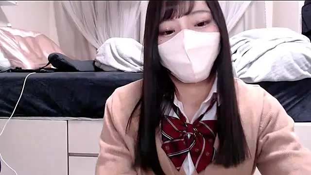 Snapshot of _chanMOMO_ chatting on February 2025 10:47:02 AM chanMOMO online show from February 2025 10:47:02 AM