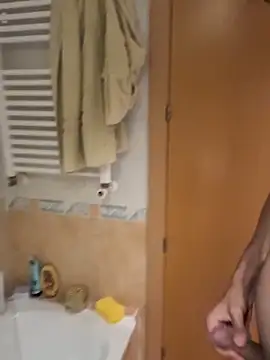 Snapshot of LoanyPau chatting on October 2025 10:41:01 PM LoanyPau online show from October 2025 10:41:01 PM