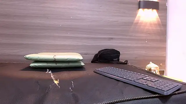 Cutie Shy  online show from February 2025 01:31:02 AM