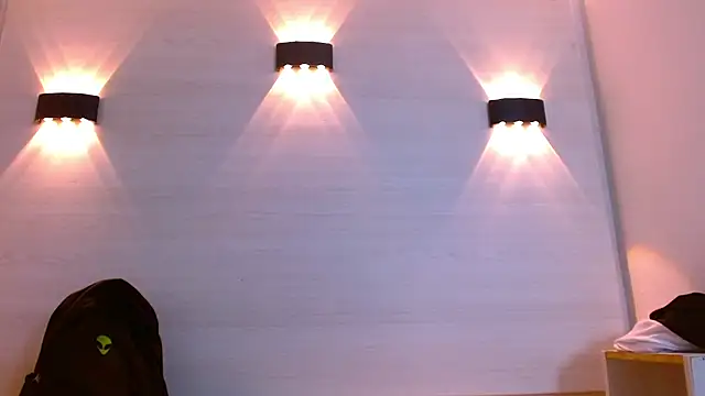 Cutie Shy  online show from November 2025 06:08:01 PM