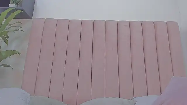 camila  herrera online show from February 2025 12:16:01 PM