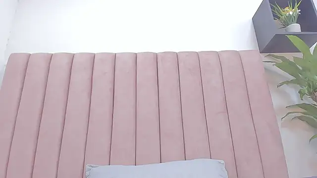 camila  herrera online show from March 2025 09:18:02 AM