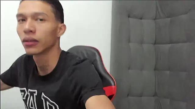 TommyGun 22 online show from February 2026 02:07:01 PM