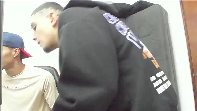 Snapshot of TommyGun_22 chatting on March 2026 11:44:01 PM TommyGun 22 online show from March 2026 11:44:01 PM