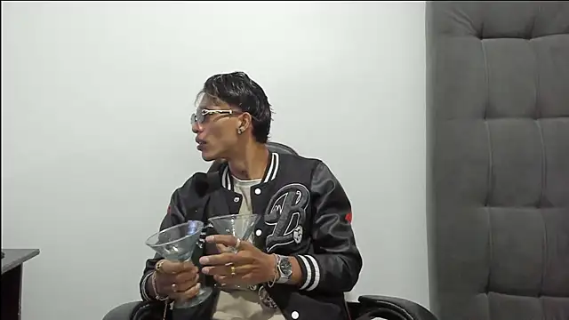 Snapshot of TommyGun_22 chatting on March 2026 11:42:01 PM TommyGun 22 online show from March 2026 11:42:01 PM