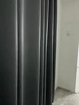 lolitalamasbonita01 online show from December 2024 10:22:02 AM