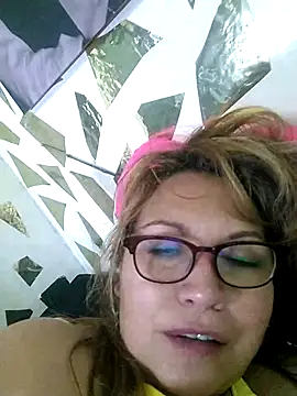 Kazsandraa online show from March 2025 05:31:01 PM