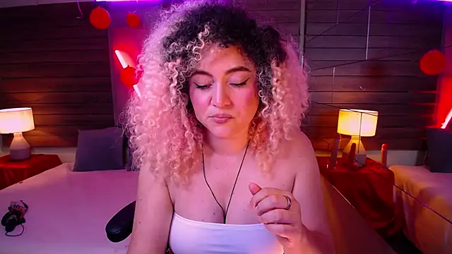 Kateryn  online show from February 2025 10:26:02 PM