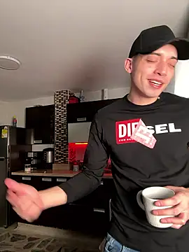 Snapshot of samantha_kevin chatting on January 2026 03:08:02 AM samantha kevin online show from January 2026 03:08:02 AM