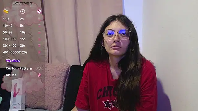 lessliee22  online show from May 2026 07:25:01 AM