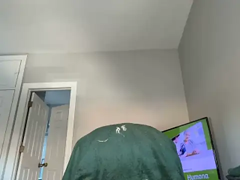 Snapshot of ChiRaqb8 chatting on October 2025 06:20:02 PM ChiRaqb8 online show from October 2025 06:20:02 PM