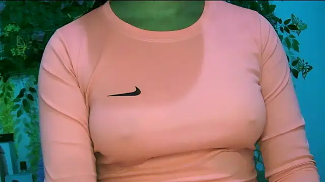 Snapshot of Crysrus chatting on December 2025 08:46:01 PM Crysrus online show from December 2025 08:46:01 PM