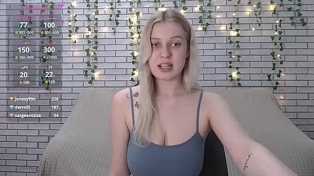 Snapshot of EmiliaDuchess chatting on February 2025 10:49:02 AM EmiliaDuchess online show from February 2025 10:49:02 AM