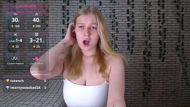 Snapshot of EmiliaDuchess chatting on September 2025 09:09:01 AM EmiliaDuchess online show from September 2025 09:09:01 AM