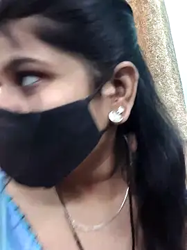 Snapshot of Hotty-simran chatting on November 2025 04:23:02 AM Hotty-simran online show from November 2025 04:23:02 AM