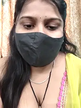 Snapshot of Hotty-simran chatting on November 2025 04:23:02 AM Hotty-simran online show from November 2025 04:23:02 AM