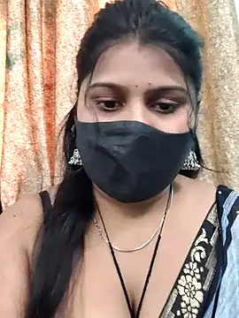 Snapshot of Hotty-simran chatting on November 2025 04:24:02 AM Hotty-simran online show from November 2025 04:24:02 AM