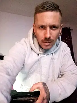 Snapshot of Schabernack1990 chatting on October 2025 04:01:01 AM Schabernack1990 online show from October 2025 04:01:01 AM