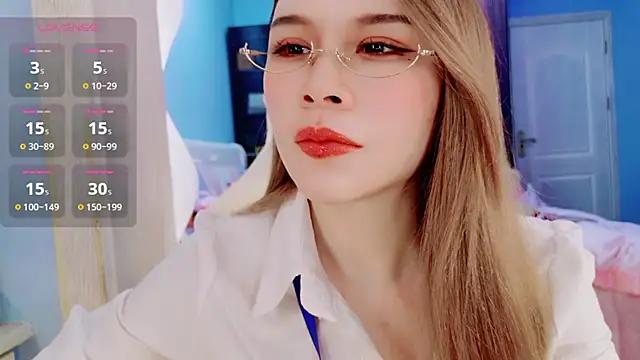 Snapshot of HU131452 chatting on December 2024 08:15:01 PM HU131452 online show from December 2024 08:15:01 PM