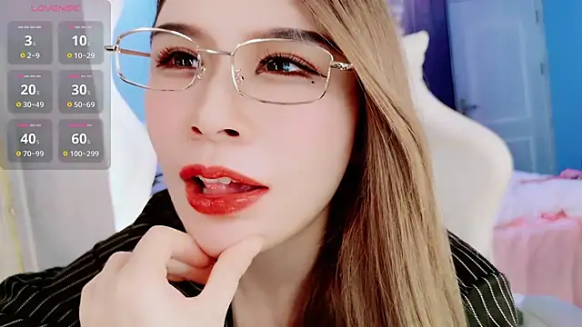 Snapshot of HU131452 chatting on January 2025 08:21:02 PM HU131452 online show from January 2025 08:21:02 PM