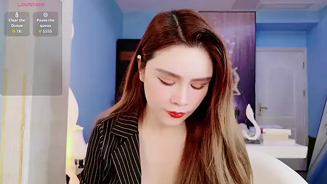 Snapshot of HU131452 chatting on September 2025 07:47:01 PM HU131452 online show from September 2025 07:47:01 PM