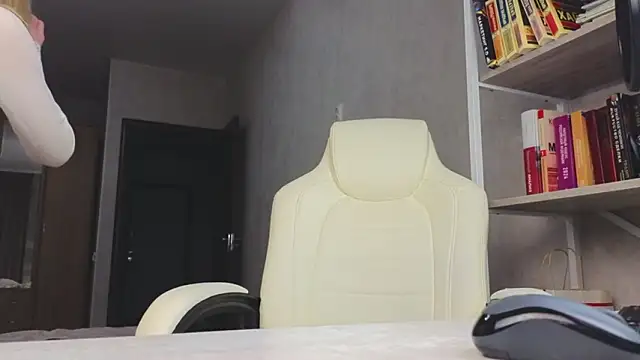 Snapshot of Marietta_Castro chatting on February 2026 02:20:02 PM Marietta Castro online show from February 2026 02:20:02 PM