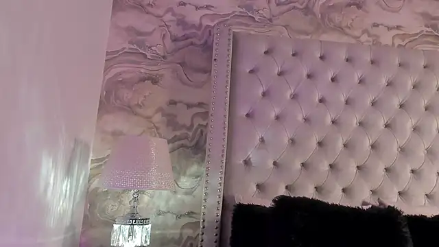 Snapshot of Kev_jenner chatting on February 2025 07:03:01 PM Kev jenner online show from February 2025 07:03:01 PM