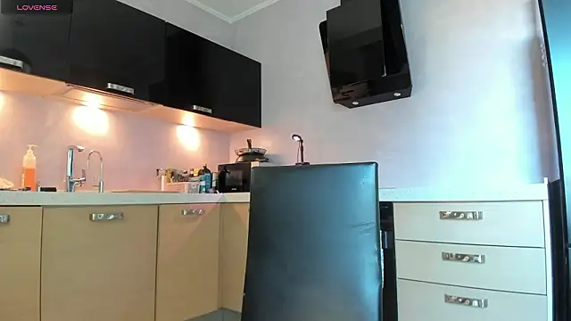 Snapshot of AnnLevine chatting on March 2026 01:06:02 PM AnnLevine online show from March 2026 01:06:02 PM