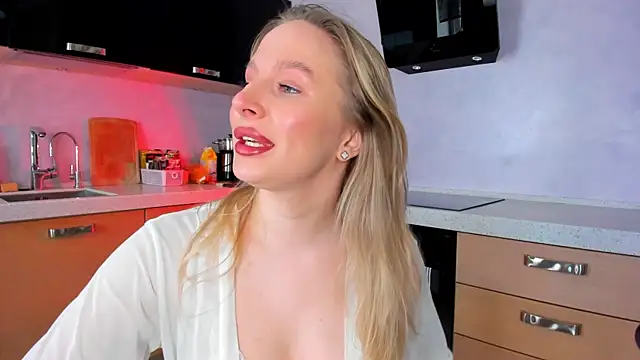 Snapshot of AnnLevine chatting on April 2026 01:08:02 PM AnnLevine online show from April 2026 01:08:02 PM