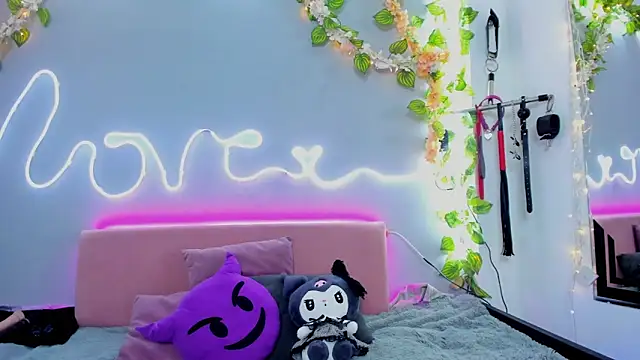 Snapshot of YouliteSllut2 chatting on January 2025 08:46:02 PM YouliteSllut2 online show from January 2025 08:46:02 PM