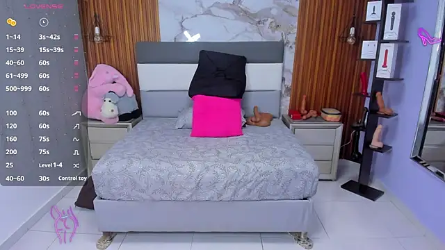 Snapshot of MEYLAGIA chatting on September 2025 03:08:02 AM MEYLAGIA online show from September 2025 03:08:02 AM