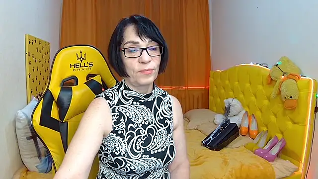 Snapshot of SandraHormas chatting on January 2025 05:02:02 PM SandraHormas online show from January 2025 05:02:02 PM