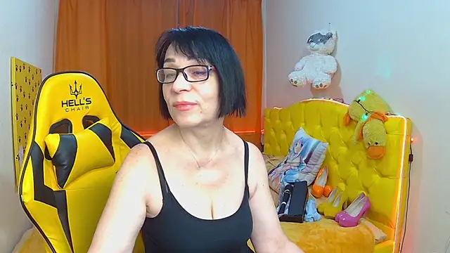 Snapshot of SandraHormas chatting on February 2025 07:29:01 AM SandraHormas online show from February 2025 07:29:01 AM