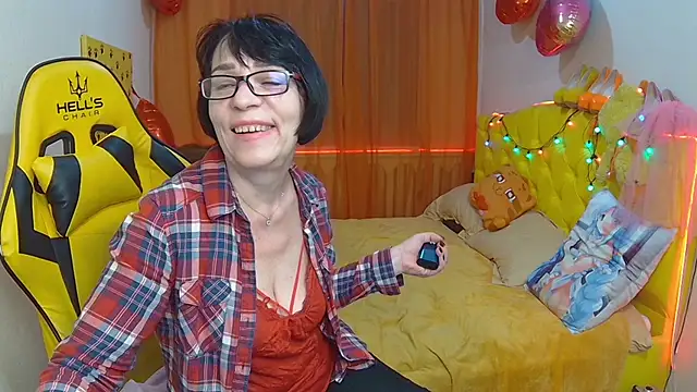 Snapshot of SandraHormas chatting on March 2025 05:02:01 PM SandraHormas online show from March 2025 05:02:01 PM