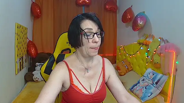 Snapshot of SandraHormas chatting on March 2025 08:04:02 AM SandraHormas online show from March 2025 08:04:02 AM