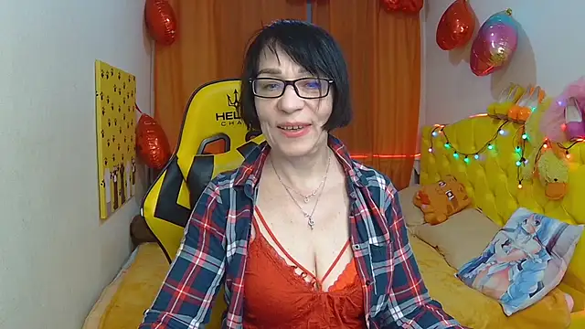 Snapshot of SandraHormas chatting on March 2025 10:50:01 AM SandraHormas online show from March 2025 10:50:01 AM