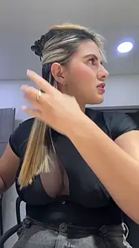 EmiilyAdams  online show from February 2026 09:10:02 PM