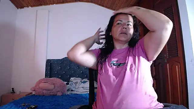 sofiamature01 online show from September 2025 09:19:01 PM