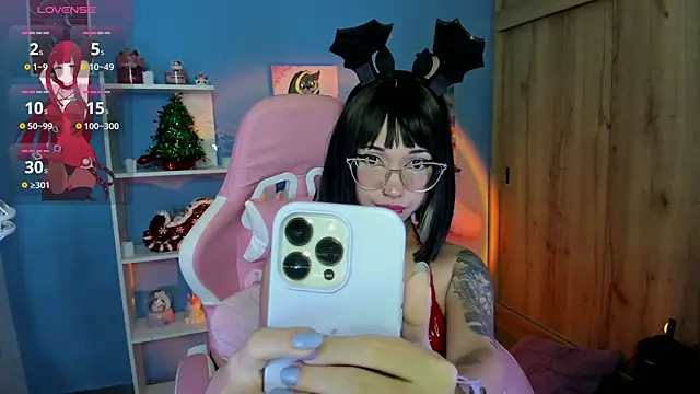 Artic love online show from January 2025 05:47:02 AM