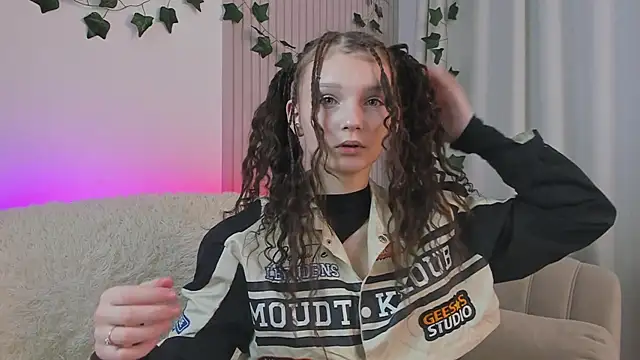 CindyGarrison online show from January 2025 11:37:02 PM